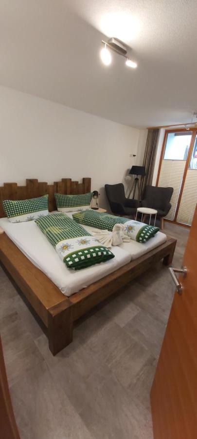 Zugspitzchalets บีเบอร์เวียร์ ภายนอก รูปภาพ