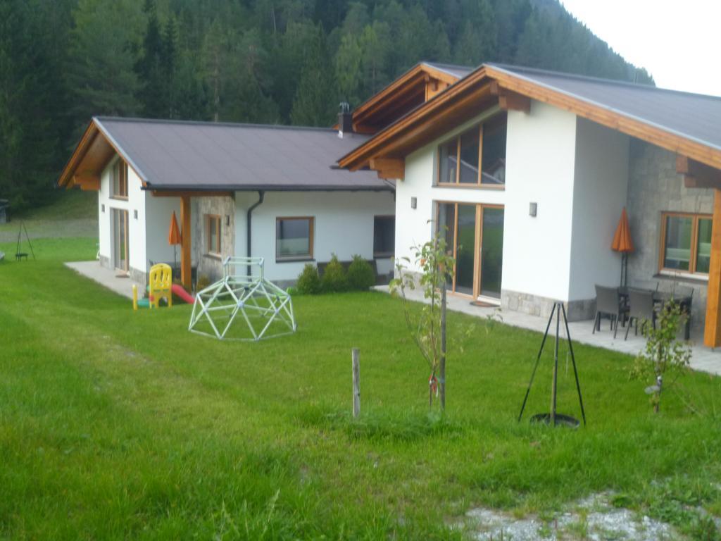 Zugspitzchalets บีเบอร์เวียร์ ภายนอก รูปภาพ